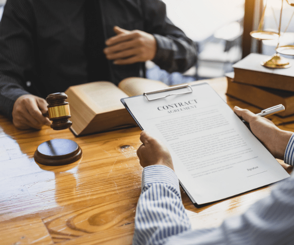 Revisão de contrato de veículos